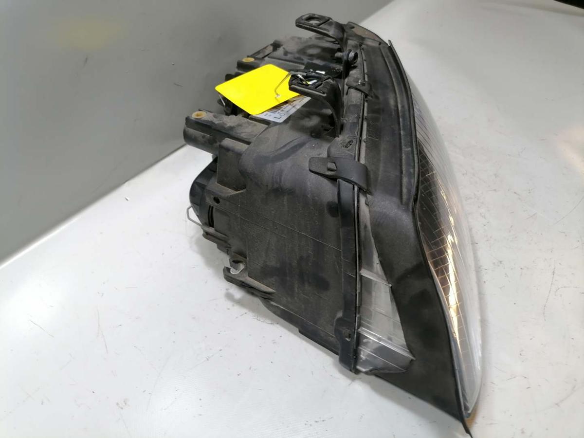 Audi A4 8E B6 original Scheinwerfer vorn links Halogen Bj.2002